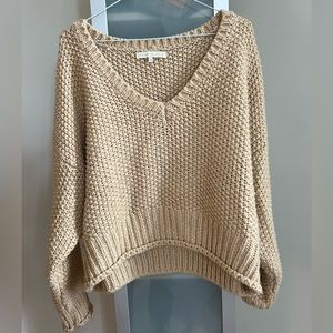 Chunky knitted v-neck